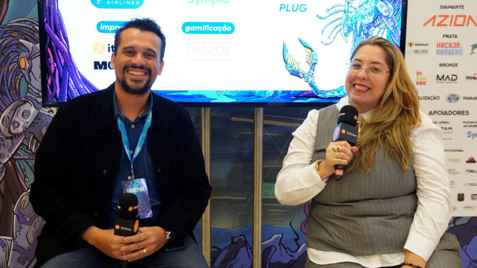 Márcio Montagnani e Patrícia Caprioli durante o evento Sirena, discutindo temas de cibersegurança e risco humano