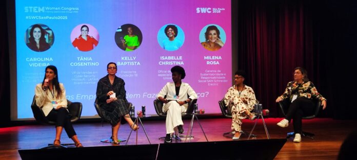 Mulheres em STEM reunidas no STEM Women Congress Brasil 2025 durante o evento em São Paulo.