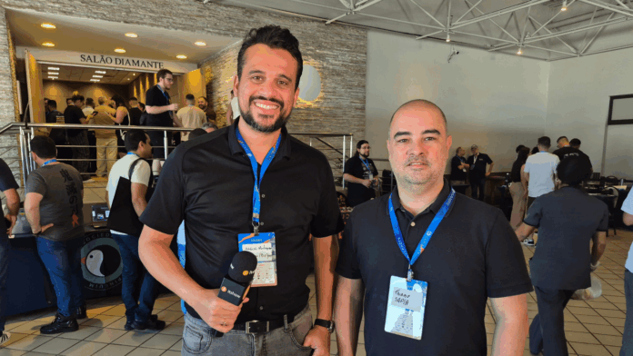 Thiago Sápia, diretor comercial da SonicWall, em entrevista sobre vulnerabilidades em acesso remoto no BXSEC 2025